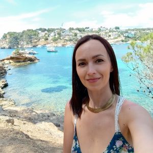 Созылған қынаптар мен анустар бейнеленген порно қараңыз