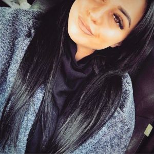 Nogironlar aravachasi foydalanuvchisi bilan jinsiy aloqa Yaqin planda porno rasmlar