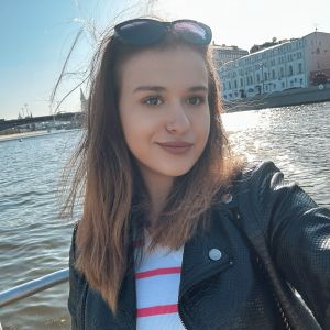 Xotin qora erkaklarning eshaklarini yalaydi Rus onalar erotikasi